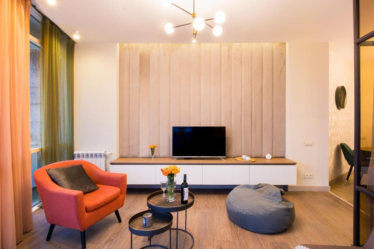 Hotelise L Bird Eye Apartment เยเรวาน ภายนอก รูปภาพ