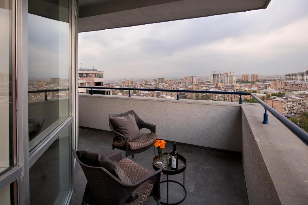 Hotelise L Bird Eye Apartment เยเรวาน ภายนอก รูปภาพ